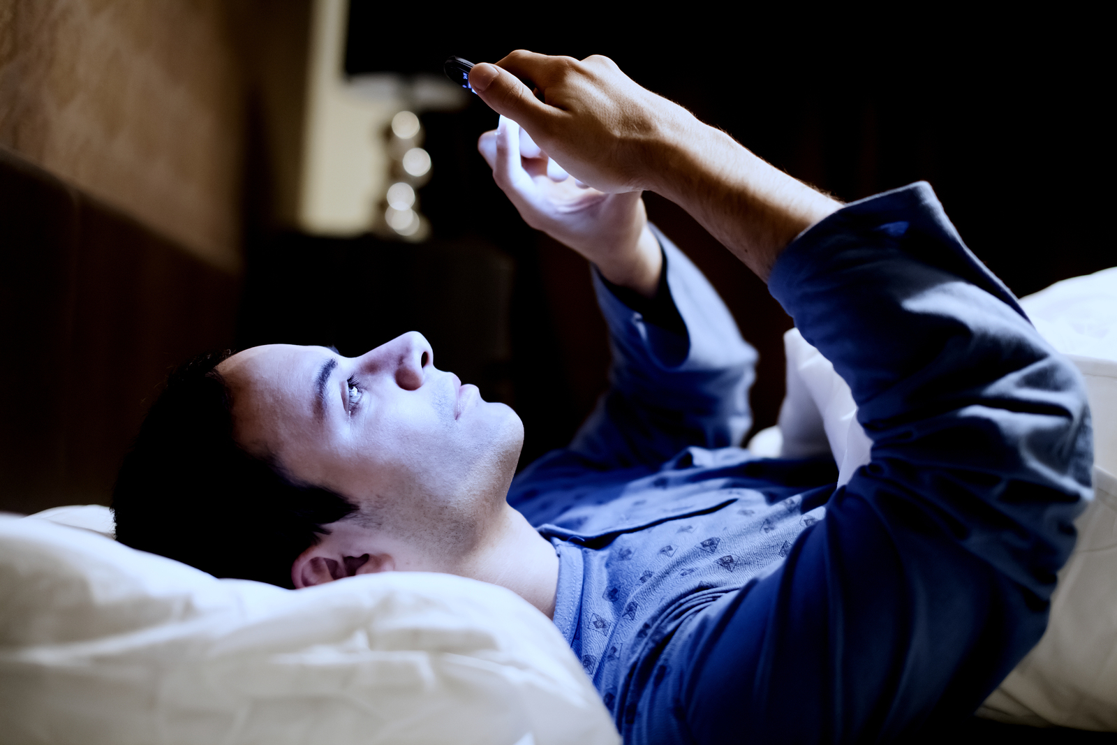 mobile-phone-in-bed.jpg
