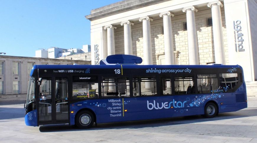 ავტობუსი, რომელიც ქალაქის ქუჩებში დაბინძურებულ ჰაერს გაწმენდს