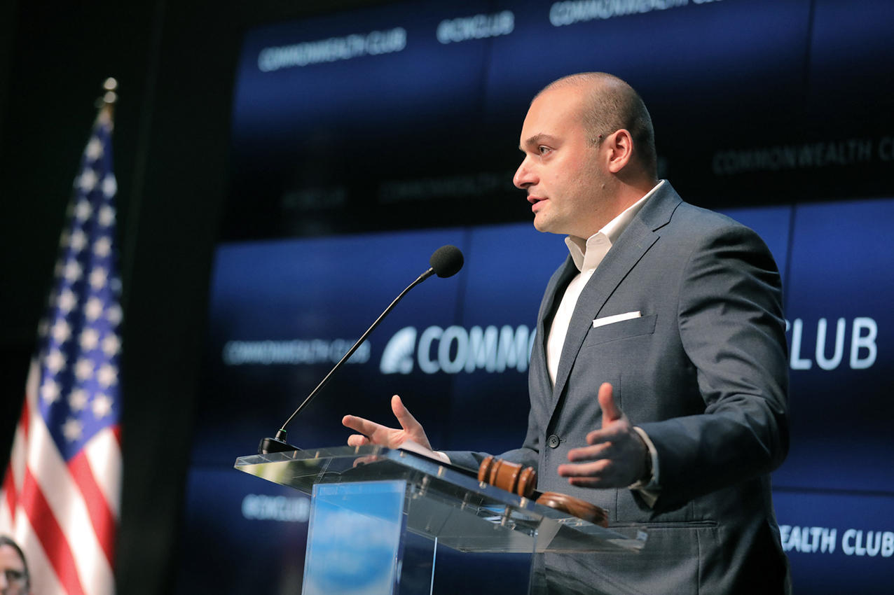 მამუკა ბახტაძე კალიფორნიაში საჯარო გამოსვლისას - შევეცდები, სამი რიცხვით დაგამახსოვროთ საქართველო: ესენია 1, 28 და 8000