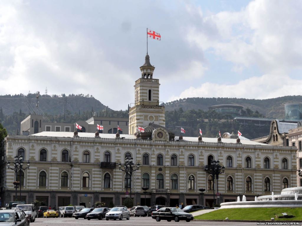 თბილისის საკრებულოს 13 მილიონერი დეპუტატი ჰყავს