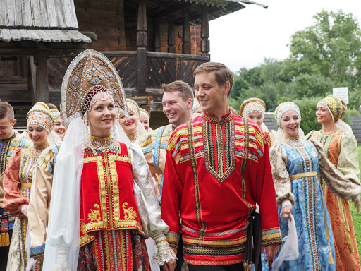 russian-wedding-1-1621681935.jpg