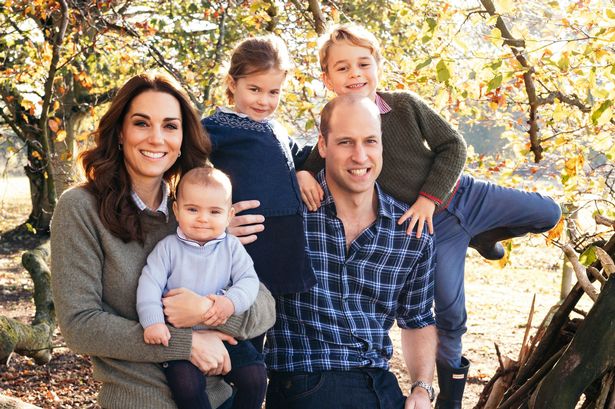 0-prince-william-and-catherine-duchess-of-cambridge-family-christmas-card-anmer-hall-norfolk-uk-1-1654058665.jpg